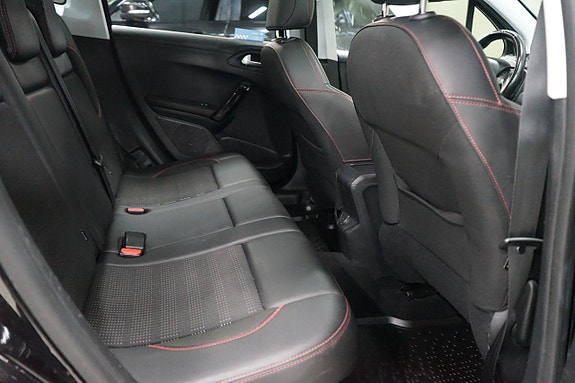 Peugeot 2008 11 of 18