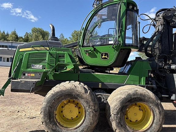 John Deere 1510G 2 of 18