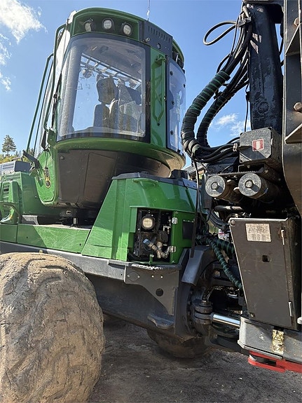 John Deere 1510G 3 of 18