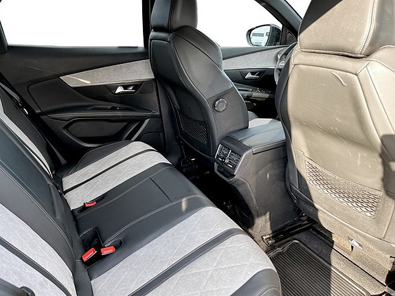 Peugeot 3008 12 of 15