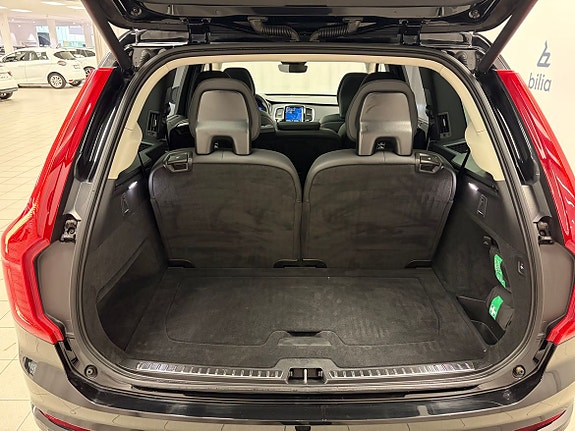 Volvo XC90 21 of 25