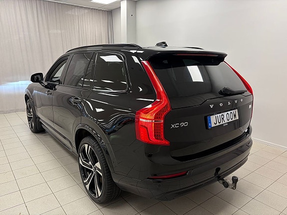 Volvo XC90 3 of 25