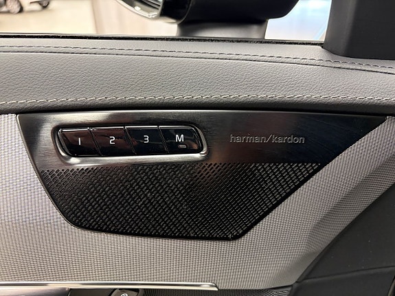Volvo XC90 6 of 25