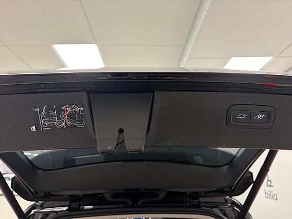 Volvo XC90 23 of 25