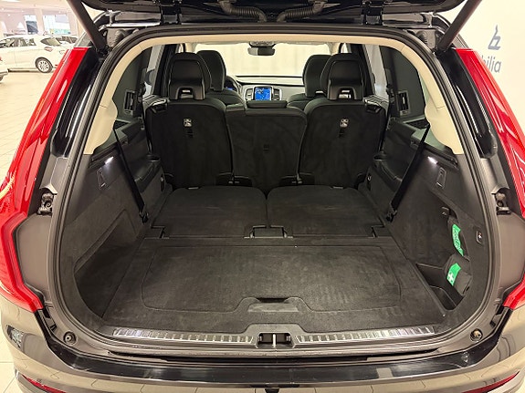 Volvo XC90 22 of 25