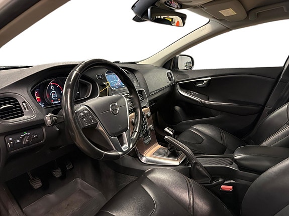Volvo V40 Cross Country 7 of 19