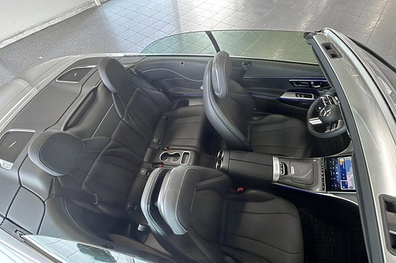 Mercedes-Benz CLE300 18 of 30