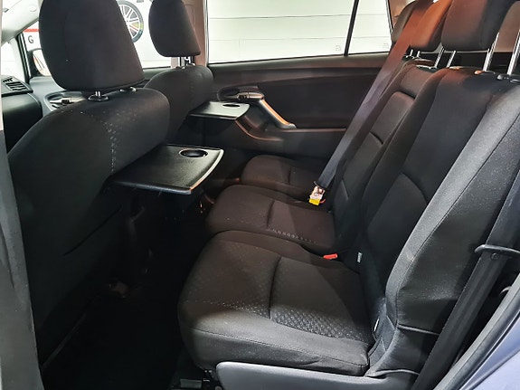 Toyota Verso 9 of 12