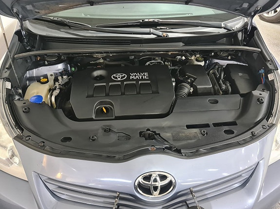 Toyota Verso 12 of 12
