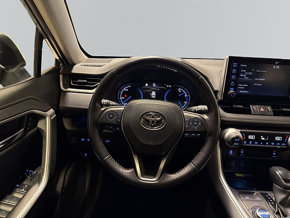 Toyota RAV4 9 of 13