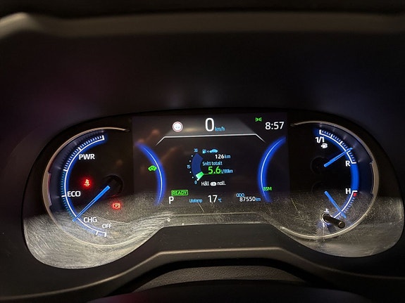 Toyota RAV4 13 of 13