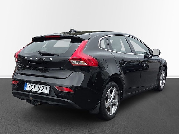Volvo V40 6 of 10