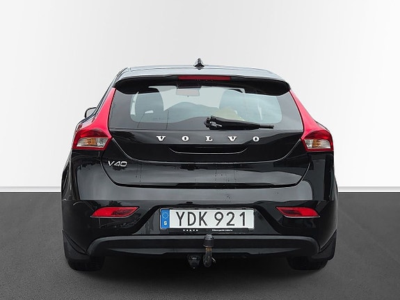 Volvo V40 4 of 10