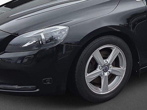 Volvo V40 5 of 10