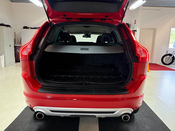 Volvo XC60 12 of 12