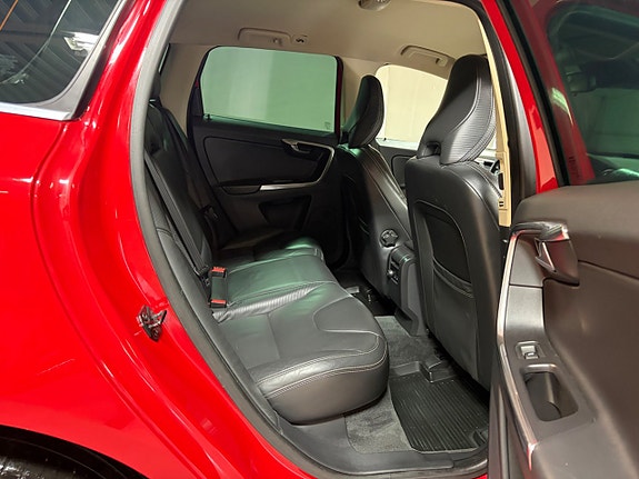 Volvo XC60 11 of 12