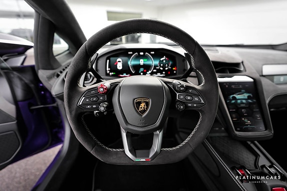 Lamborghini Temerario 8 of 30
