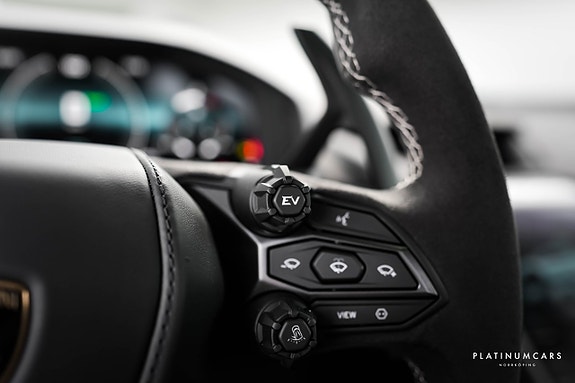 Lamborghini Temerario 14 of 30
