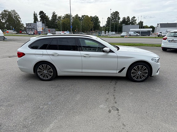 BMW 520d 3 of 10