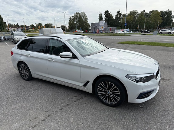 BMW 520d 2 of 10