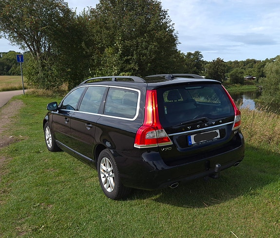 Volvo V70 4 of 6