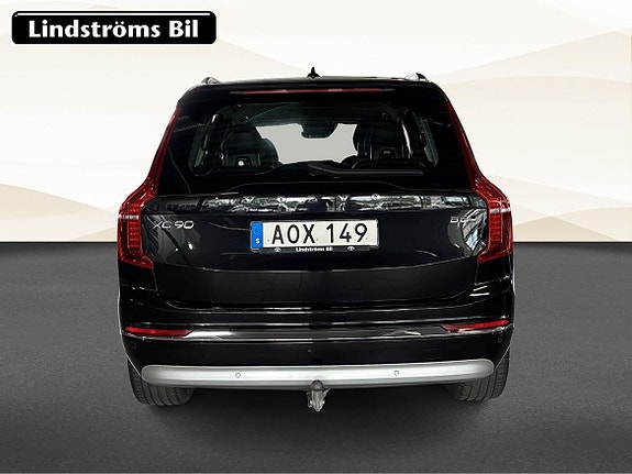 Volvo XC90 7 of 18
