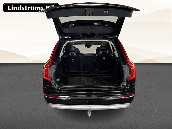 Volvo XC90 12 of 18