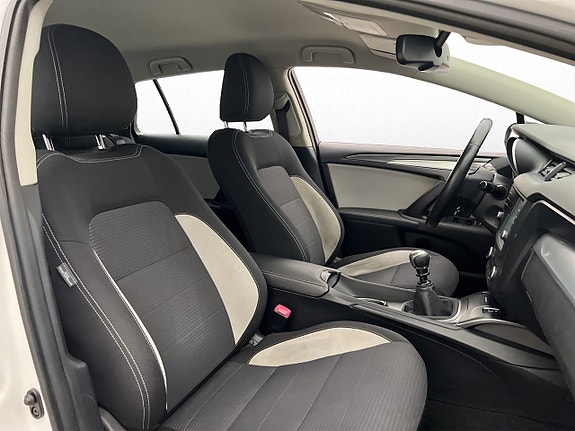 Toyota Avensis 22 of 28