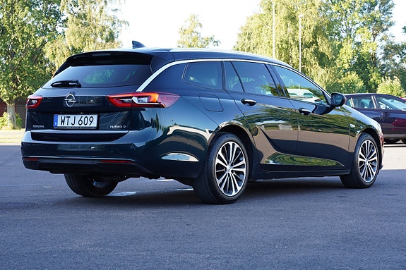 Opel Insignia 2 of 27
