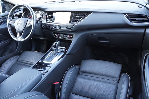 Opel Insignia 22 of 27