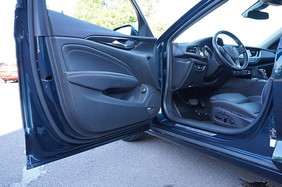 Opel Insignia 11 of 27