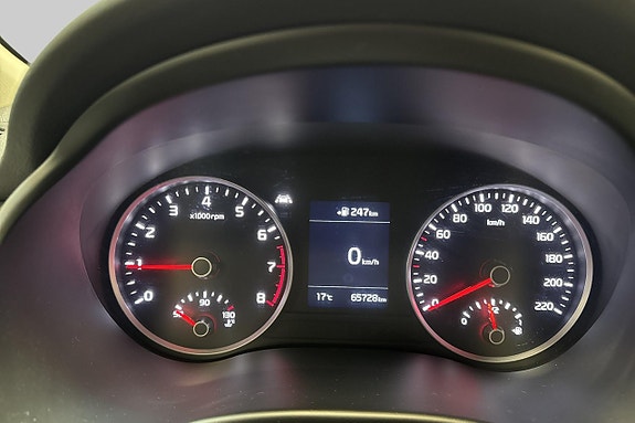 Kia Stonic 10 of 20