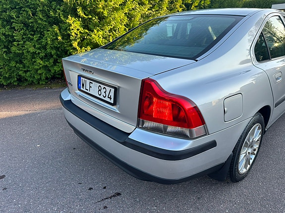 Volvo S60 4 of 7
