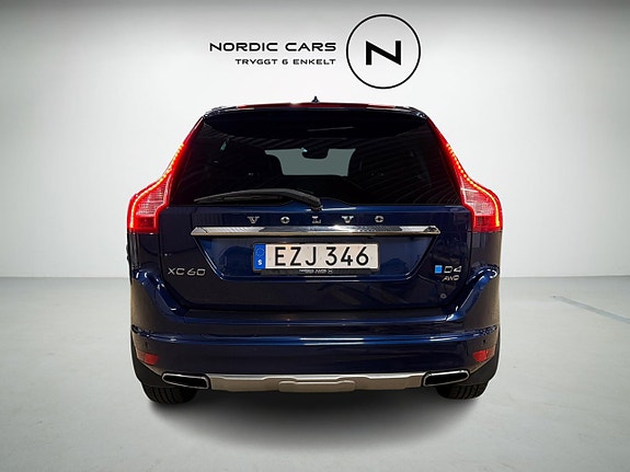 Volvo XC60 3 of 18