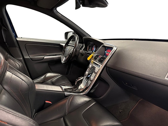 Volvo XC60 9 of 18