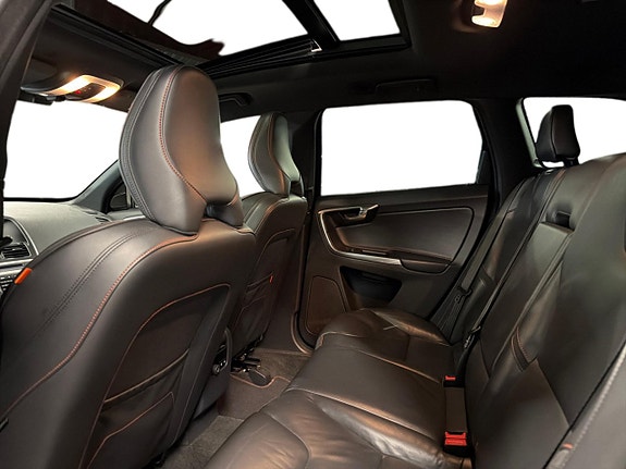 Volvo XC60 10 of 18