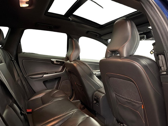 Volvo XC60 11 of 18