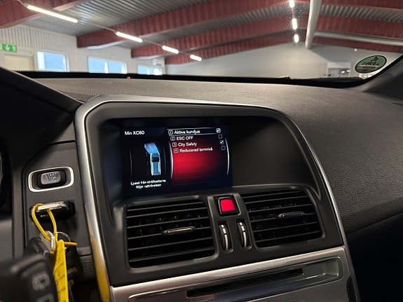 Volvo XC60 15 of 18