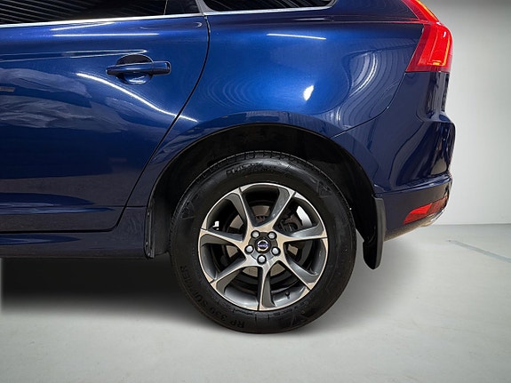 Volvo XC60 6 of 18