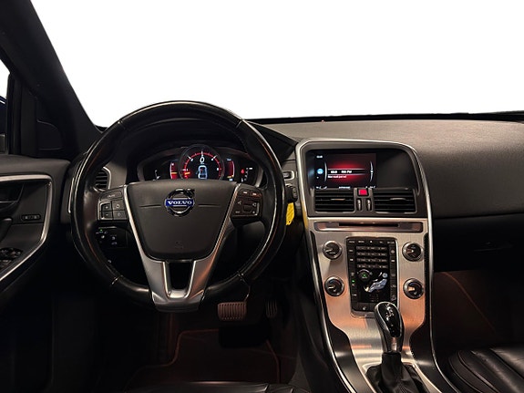 Volvo XC60 12 of 18