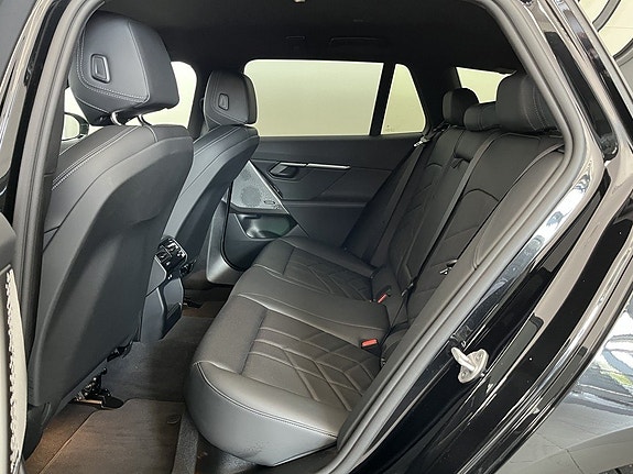 BMW 530e 11 of 16