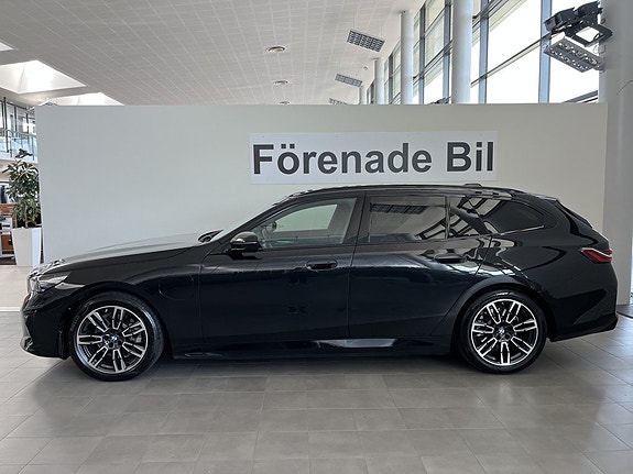 BMW 530e 3 of 16
