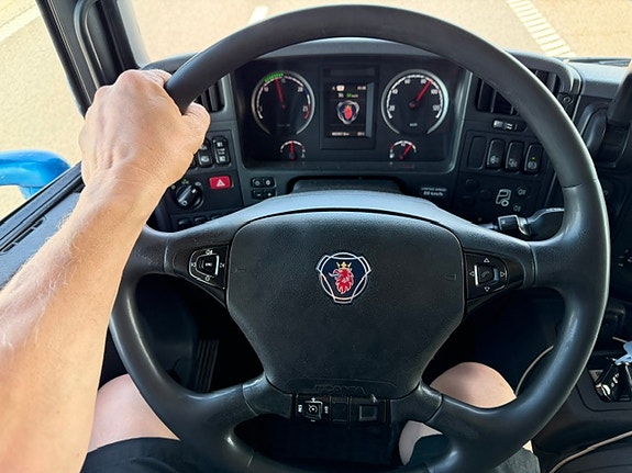 Scania P 280 6 of 10