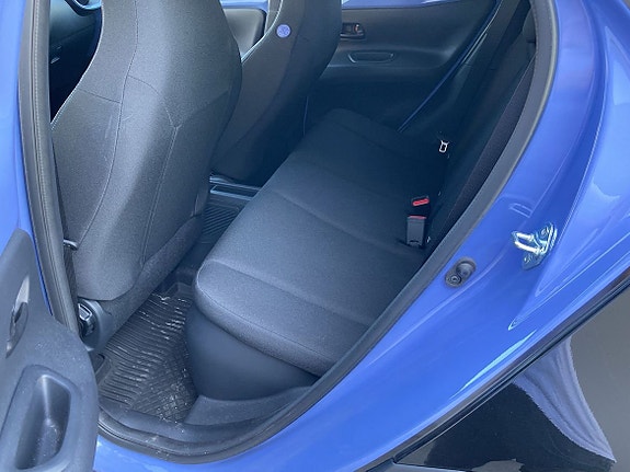 Toyota Aygo X 8 of 11