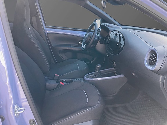 Toyota Aygo X 7 of 11