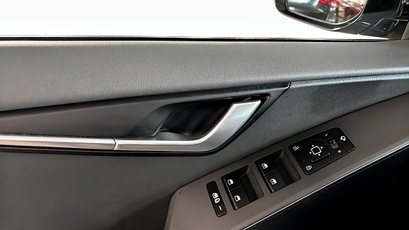 Kia Niro 11 of 17