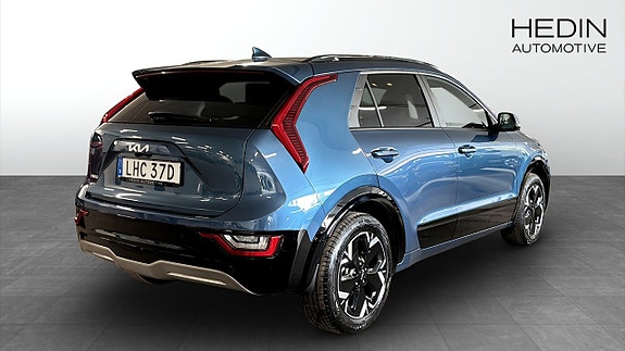 Kia Niro 2 of 17