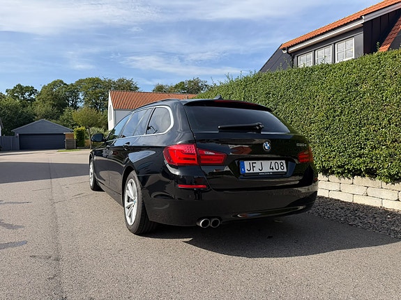 BMW 520d 2 of 5