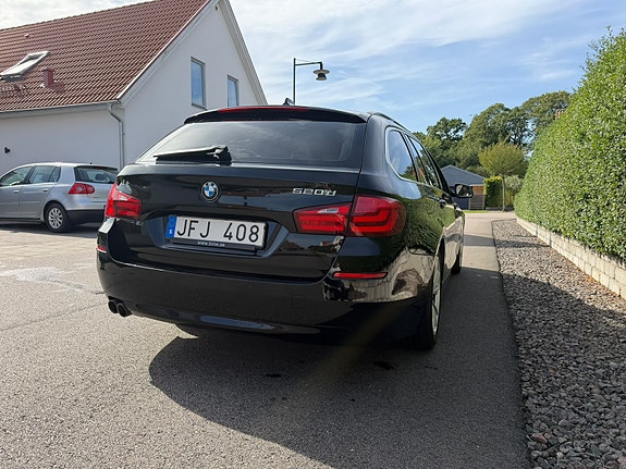 BMW 520d 4 of 5