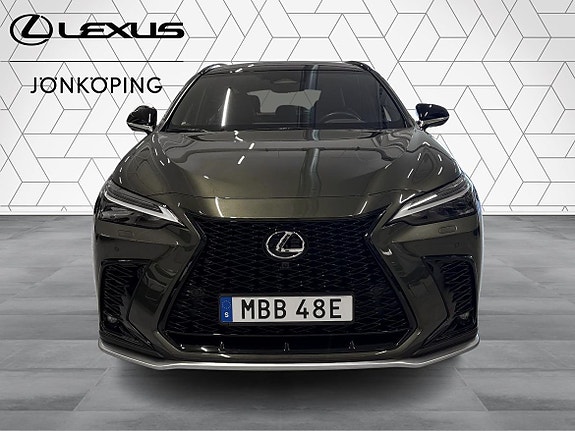 Lexus NX450h+ 7 of 16